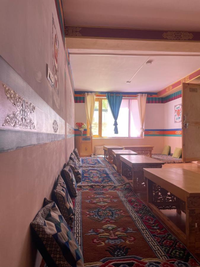 Gaywoo Guest House レー エクステリア 写真